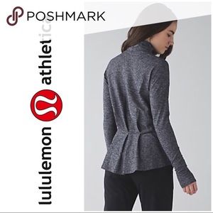 Lululemon sweatshirt in Size 10 with peplum rear